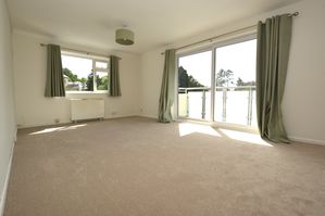 Living-Dining Room pic1- click for photo gallery